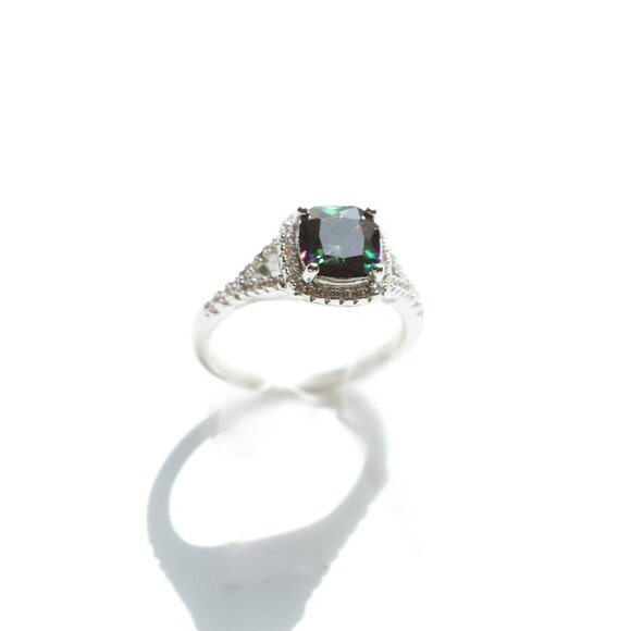 Cushion Cut Cut Alexandrite Ring - Picture 2 of 7
